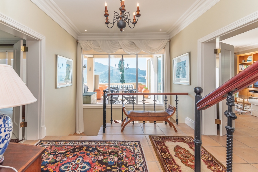 To Let 4 Bedroom Property for Rent in Fish Hoek Western Cape